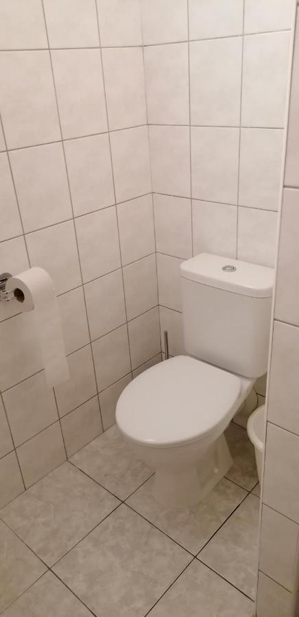 Booking Trzni Decin Buitenkant foto
